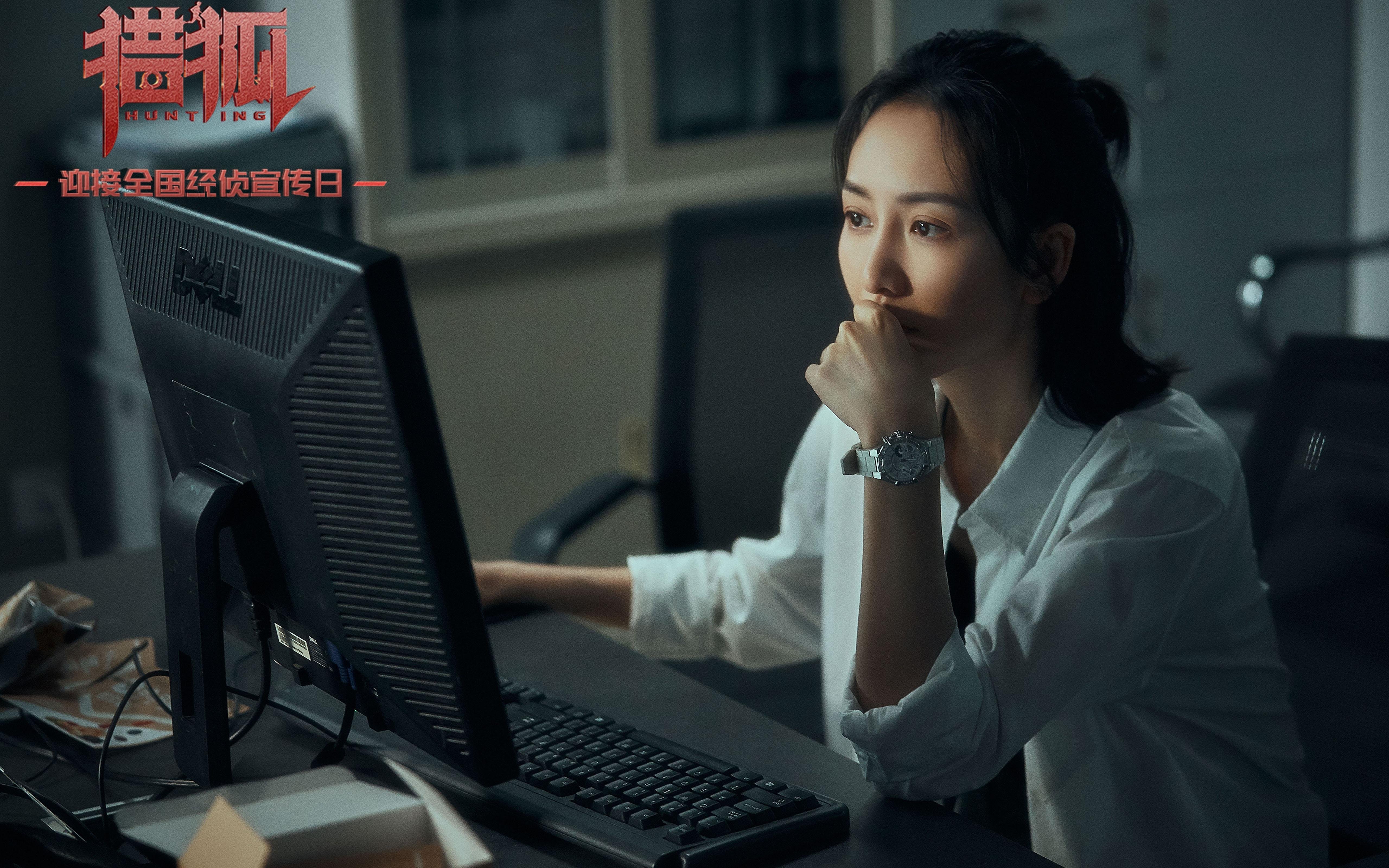 现场氛围：观众席座无虚席，气氛热烈！，观众席座次如何安排