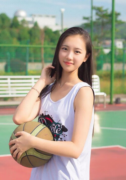 博洛尼亚袭占对手阵地，全力以赴，博洛尼亚大