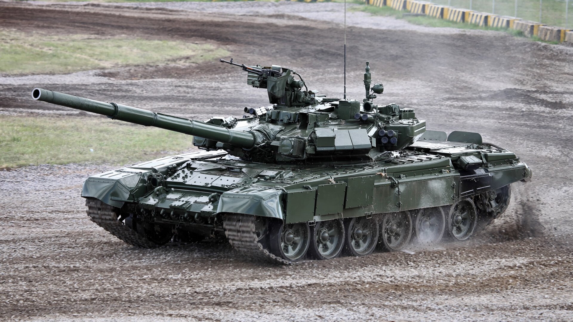 后卫线竞争激烈谁能成为国家队新大脑，后卫什么